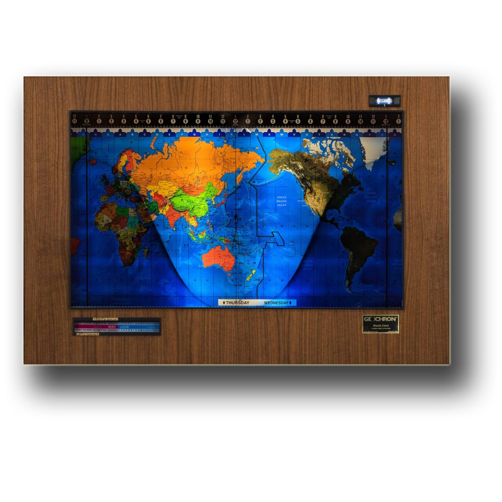 A Geochron Real Wood Veneer, with a Walnut panel, Black trim, and a Premium Combo mapset.